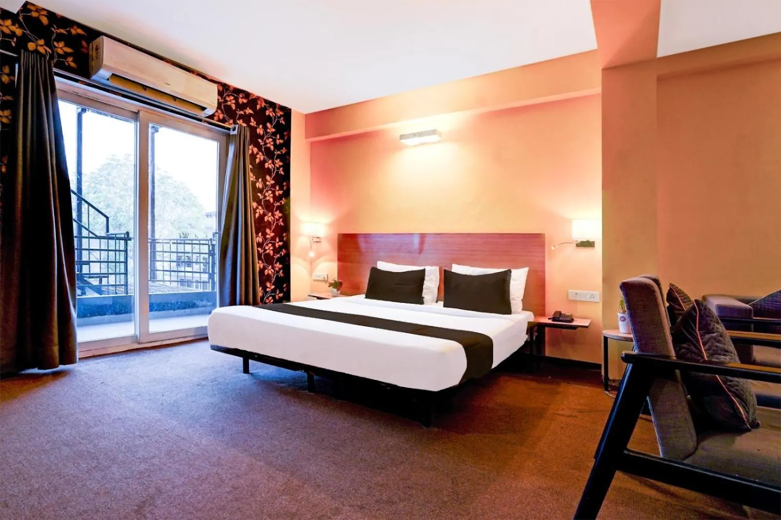 Hotel Grand Premium New Delhi