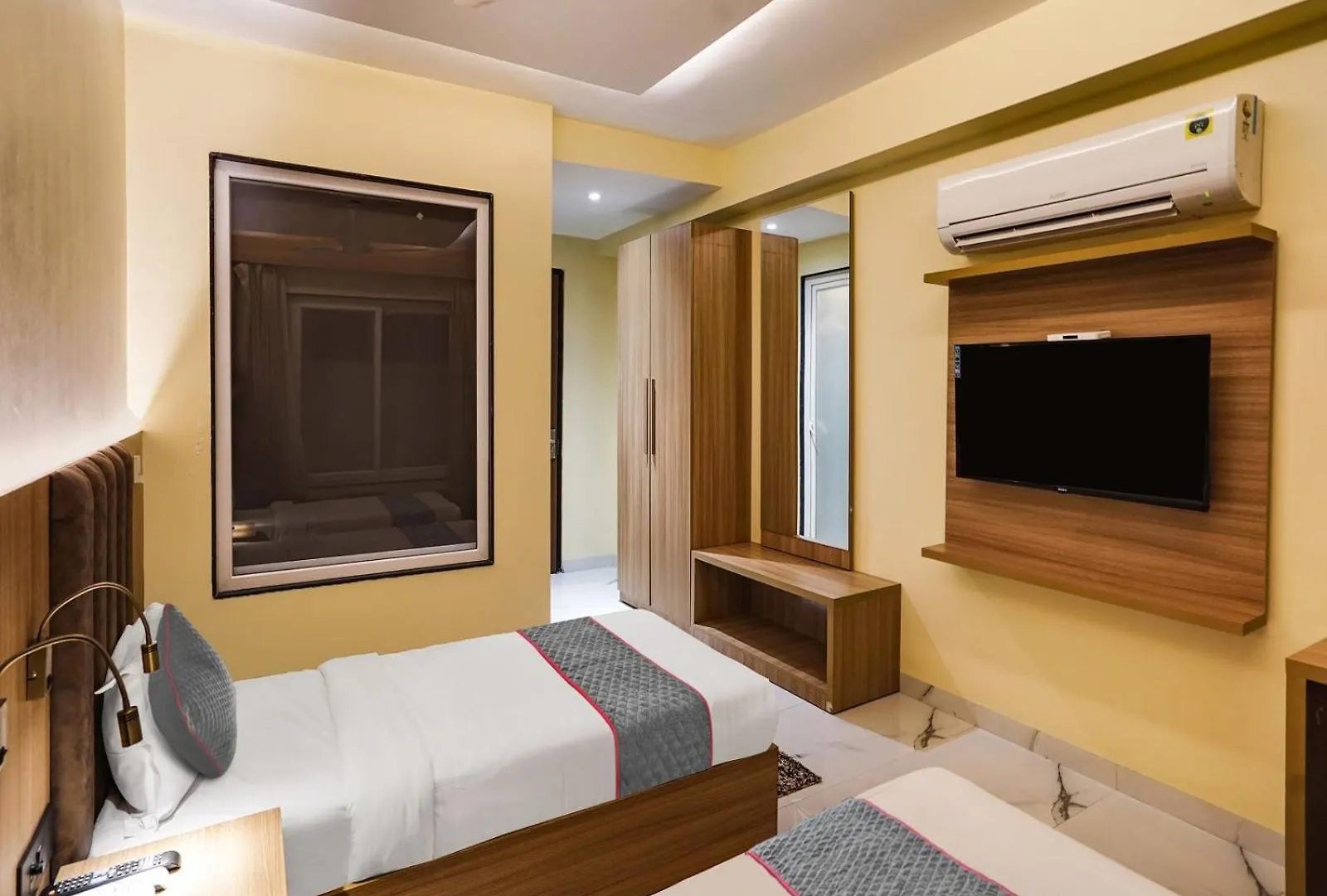 Hotel Grand Premium New Delhi 4*,  India