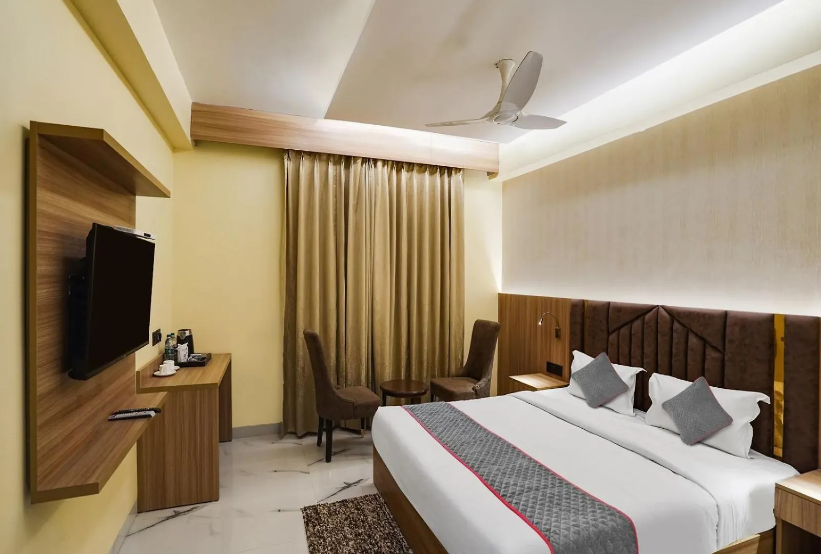 Hotel Grand Premium New Delhi