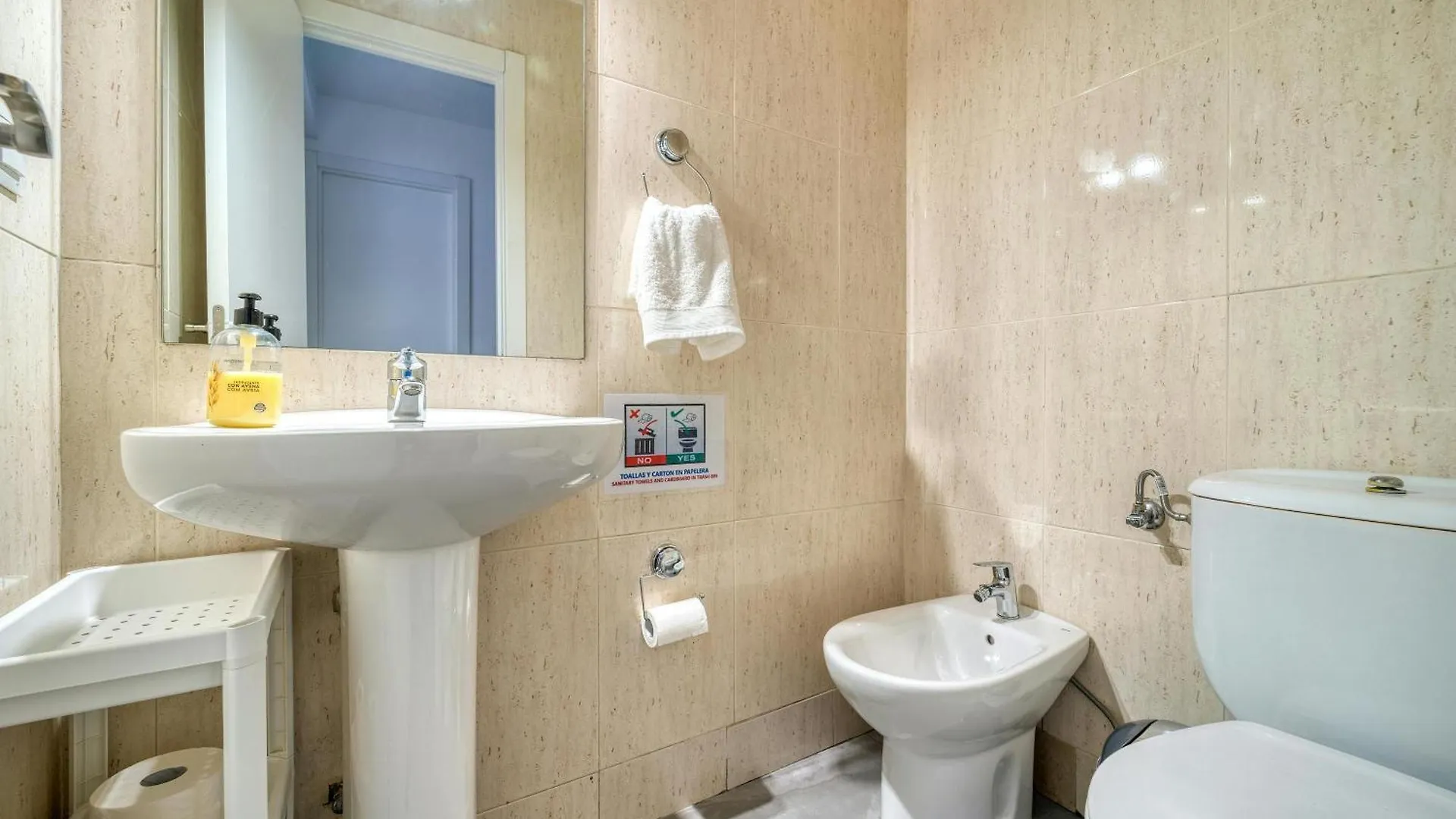 Hotel Grand Premium New Delhi