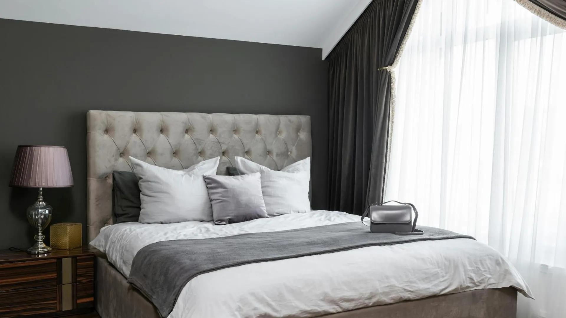 Hotel Grand Premium New Delhi