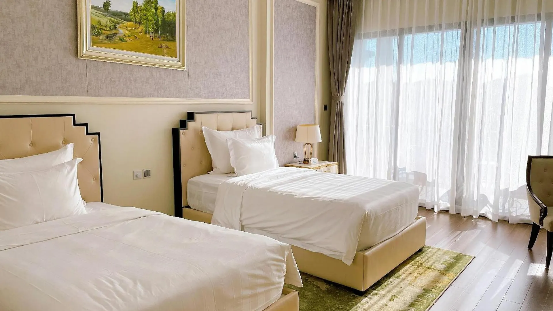 Hotel Grand Premium New Delhi 4*,  India